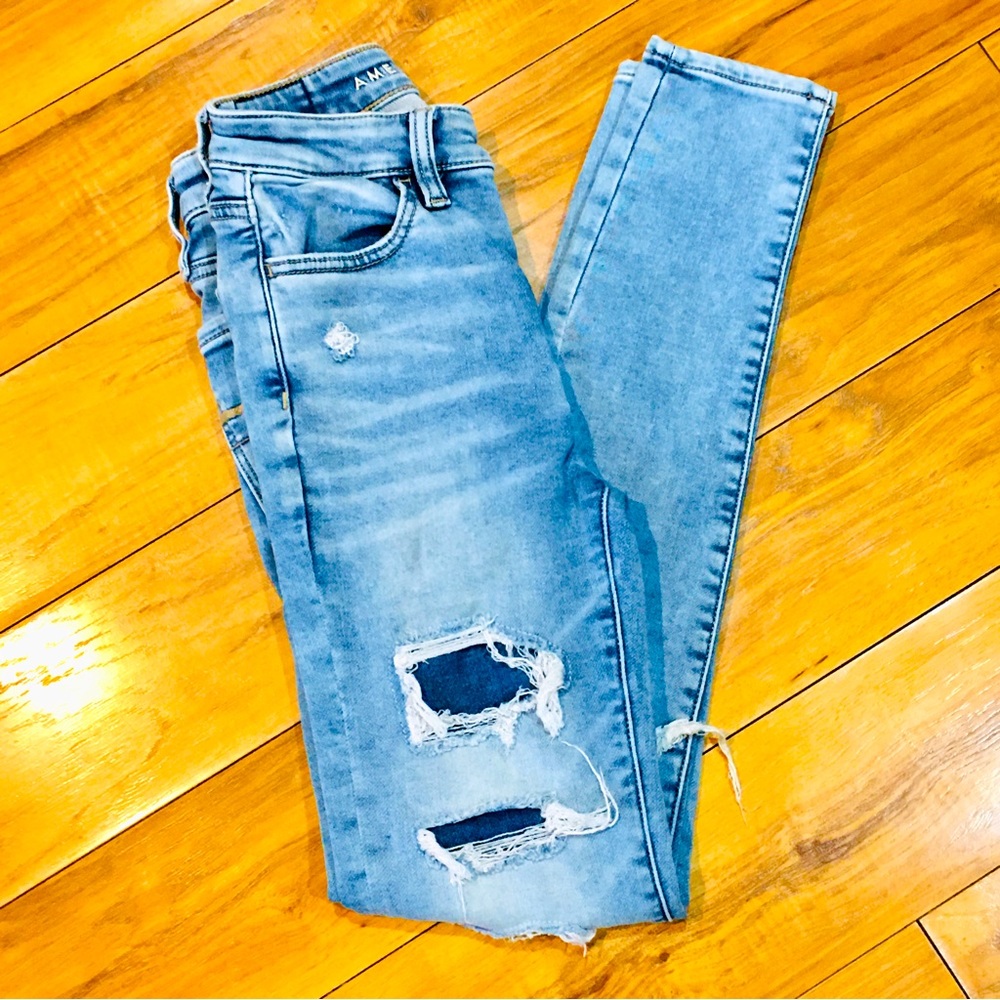 American Eagle distressed patch light wash skinny jeans super stretch hi…